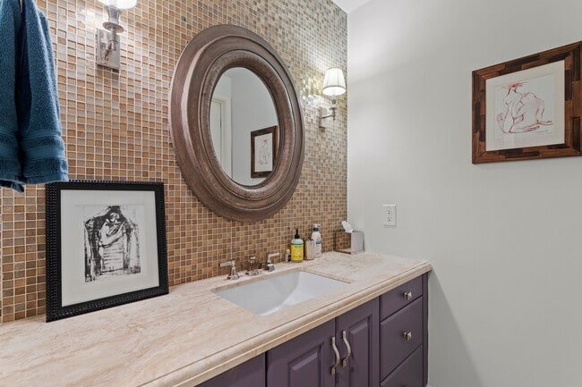 Building Photo - 200 N Swall Dr