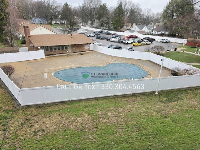 Building Photo - 2331 E Market St