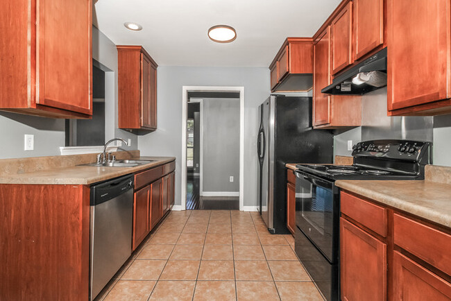 Building Photo - 13512 Dynasty Dr