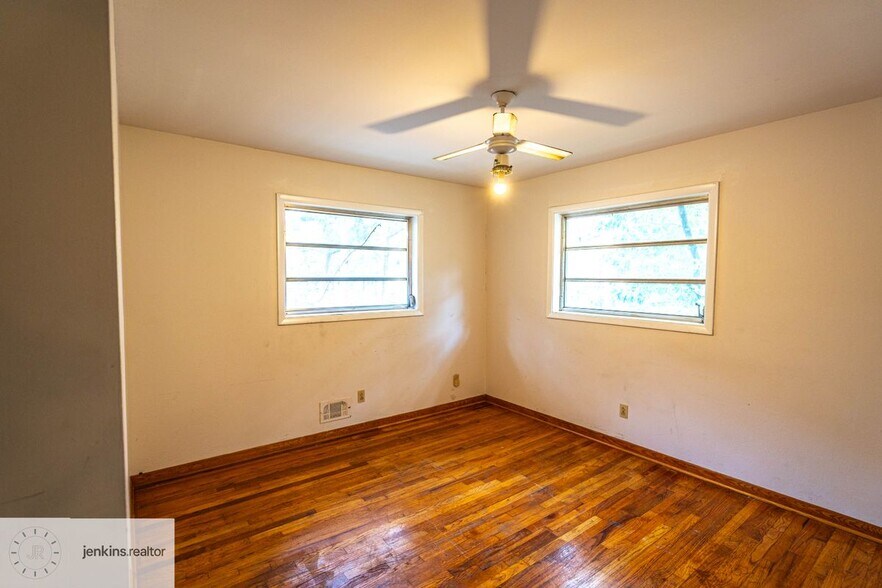 Building Photo - 2644 Preston Dr