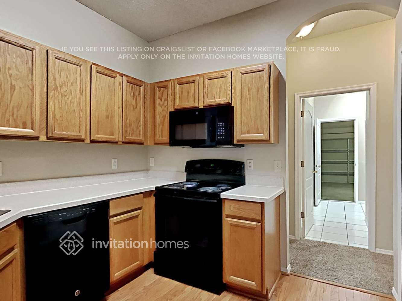 Building Photo - 2430 Leaning Pine St