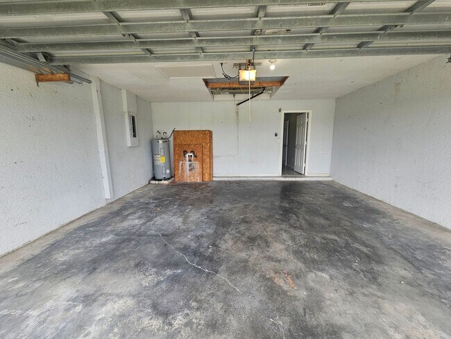 Building Photo - 1144 NW 5th Pl