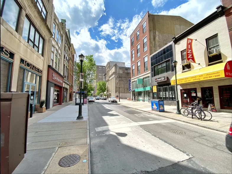 Building Photo - 701 Chestnut St