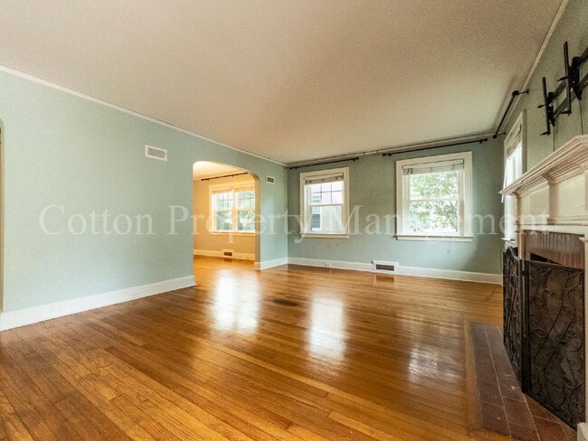 Building Photo - 309 N 23rd St