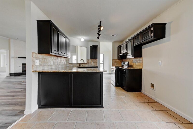 Building Photo - 8125 Jason Dr