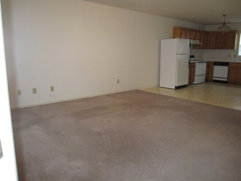 Building Photo - 151 Dallas Rd