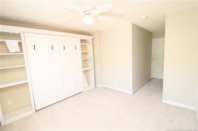Building Photo - 217 Hartshorn Ct