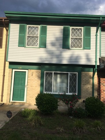Building Photo - 1121 Clay St
