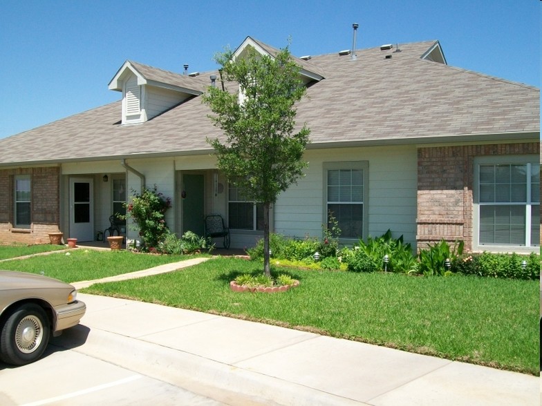 Buildingb Photo - Red River Senior Village