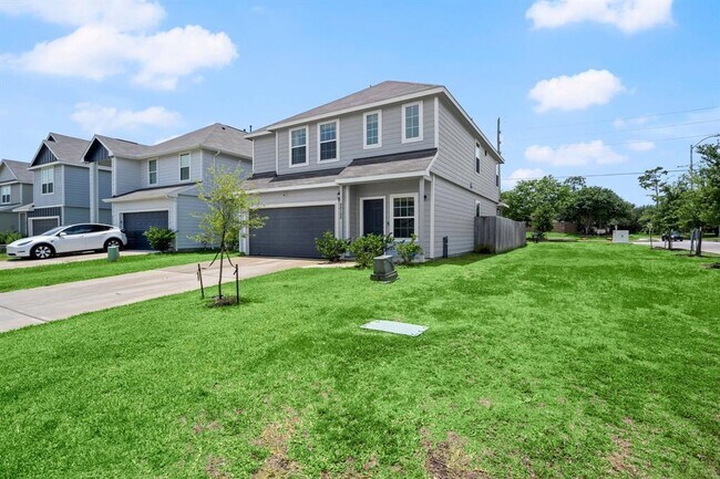 Building Photo - 22127 Regal Heights Dr