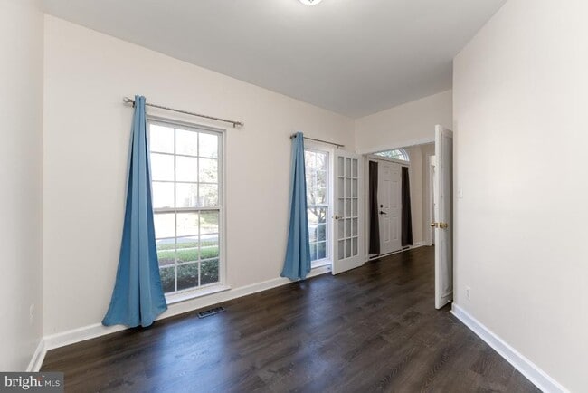 Building Photo - 3725 Sprigg St N