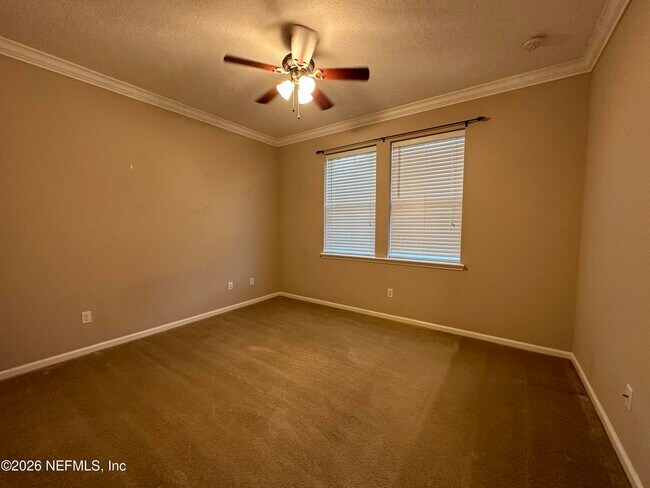Building Photo - 12173 Hatherden Ct