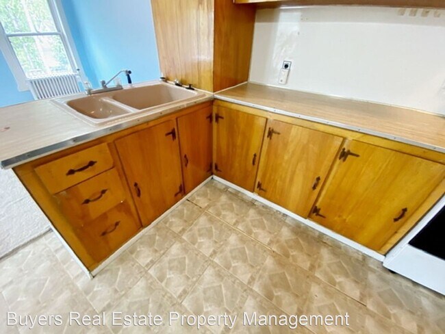 Building Photo - 8414 Duben Ave