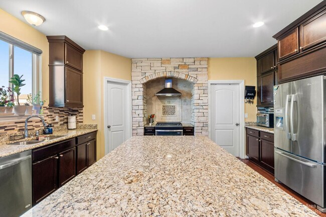 Building Photo - 4290 Hackberry Ct