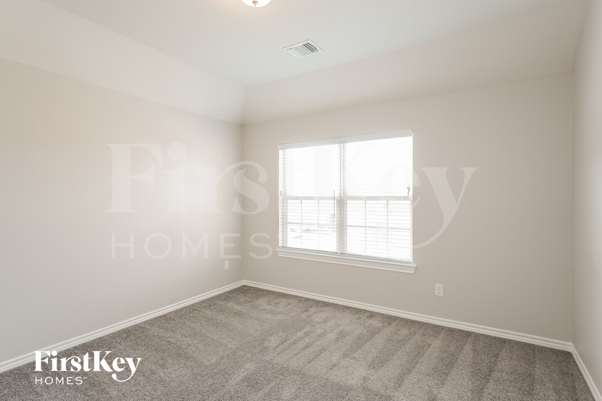 Building Photo - 9714 Birdsnest Ct