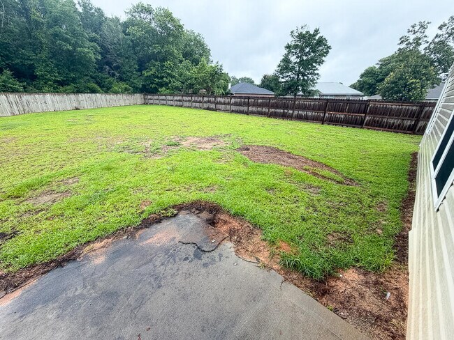Building Photo - 4694 Malay Cir