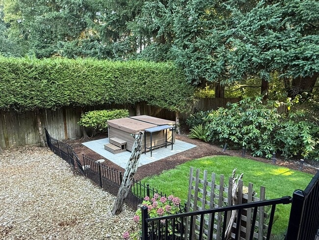 Building Photo - 4bd/2.5ba Renton House