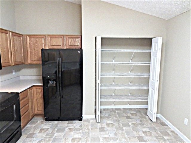 Building Photo - 5248 Gobel Dr