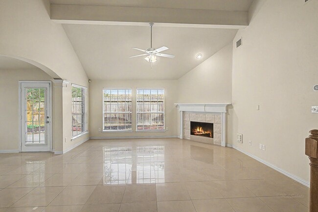 Building Photo - 2126 Highland Bay Ct