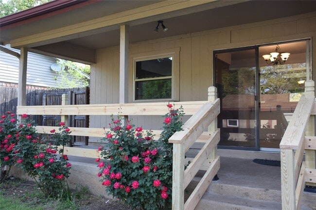 Building Photo - 4208 Blossom Trail