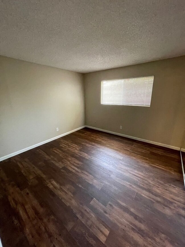 Building Photo - Grove Condos