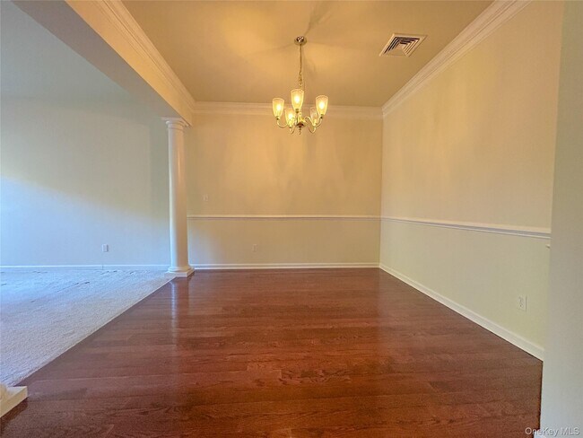 Building Photo - 1063 Dutcher Dr