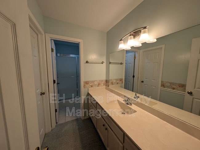 Building Photo - 6945 E 46th Pl