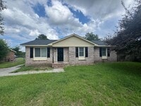 Building Photo - 304 Academy Dr