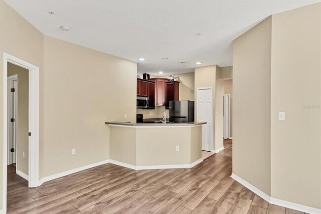 Building Photo - 3821 Parkridge Cir