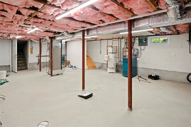Building Photo - 15 Tildean Ln