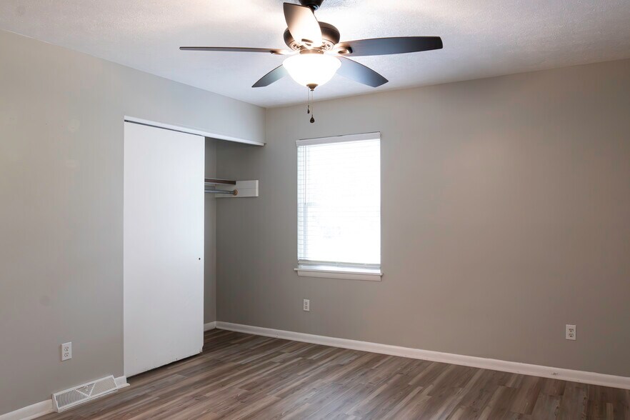 Building Photo - 103 Robleigh Dr