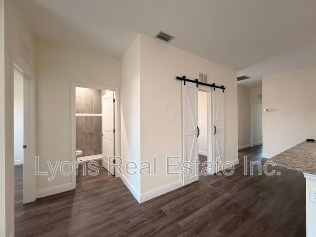 Building Photo - 452 Grant Blvd