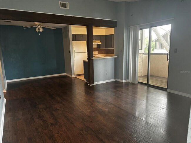 Building Photo - 2942 Antique Oaks Cir