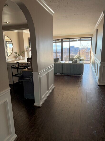 Building Photo - 426 S 1000 E