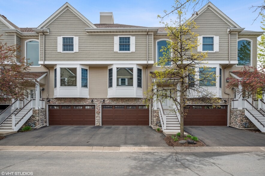 Building Photo - 977 Fairfield Ct