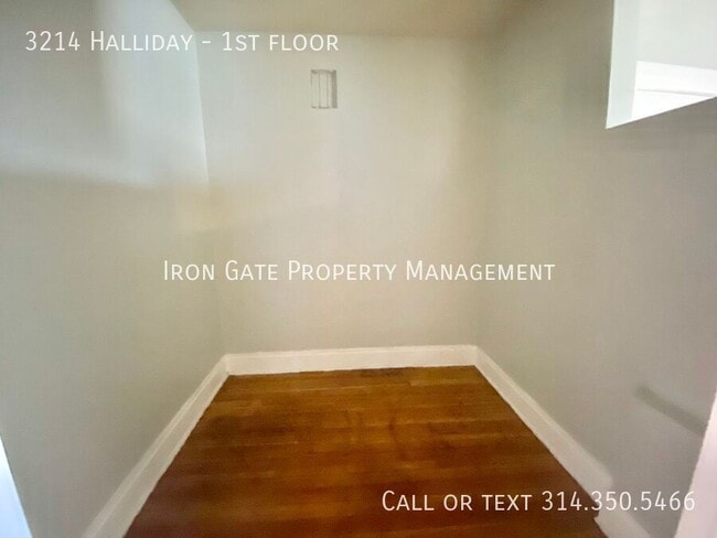 Building Photo - 3214 Halliday-1st floor
