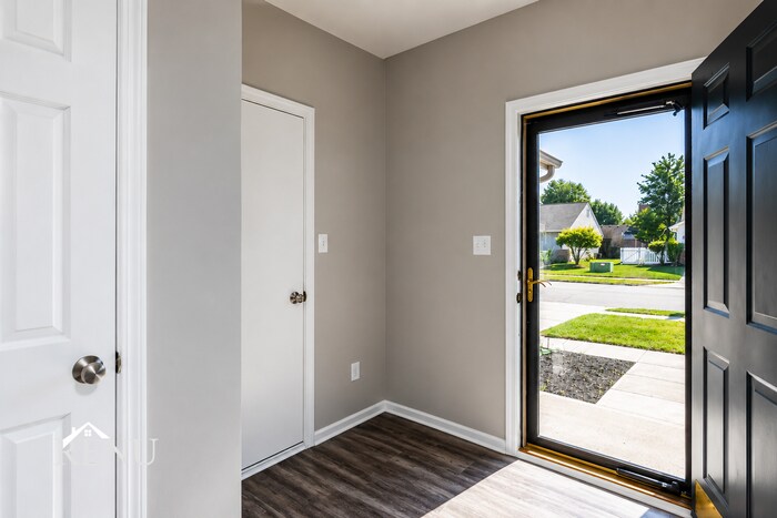 Building Photo - 2710 Lucas Dr