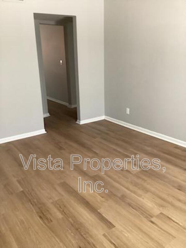 Building Photo - 4913 Saddlebrook Ln