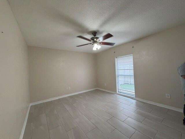 Building Photo - 1752 Newport Pl