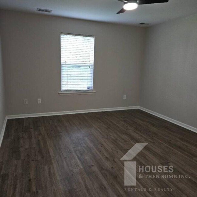 Building Photo - 20 Laurelhurst Ct