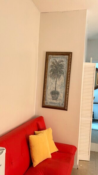 Building Photo - 13631 SW 136th Pl