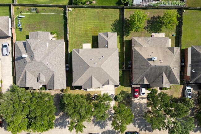 Building Photo - 21231 Rush Hollow Ct