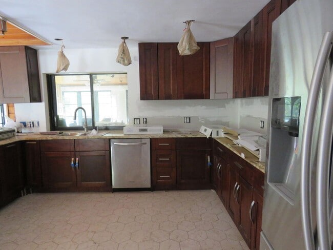 Building Photo - 1464 Gallop Dr