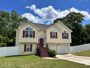 Building Photo - Exclusively Offered By Muse Realty Rentals...