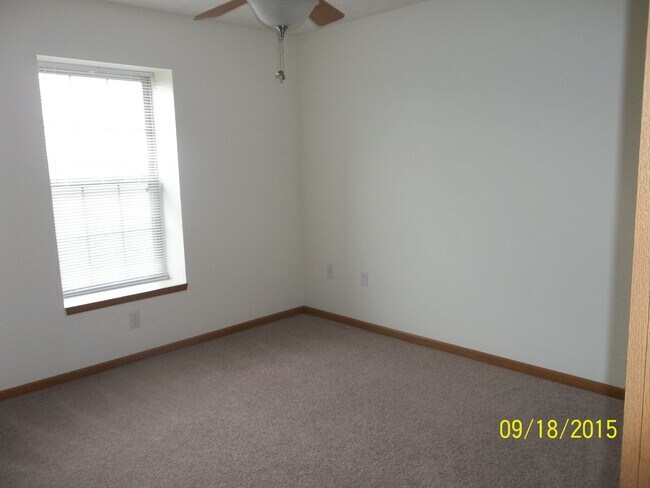 Building Photo - Pebblebrook Apartments 109