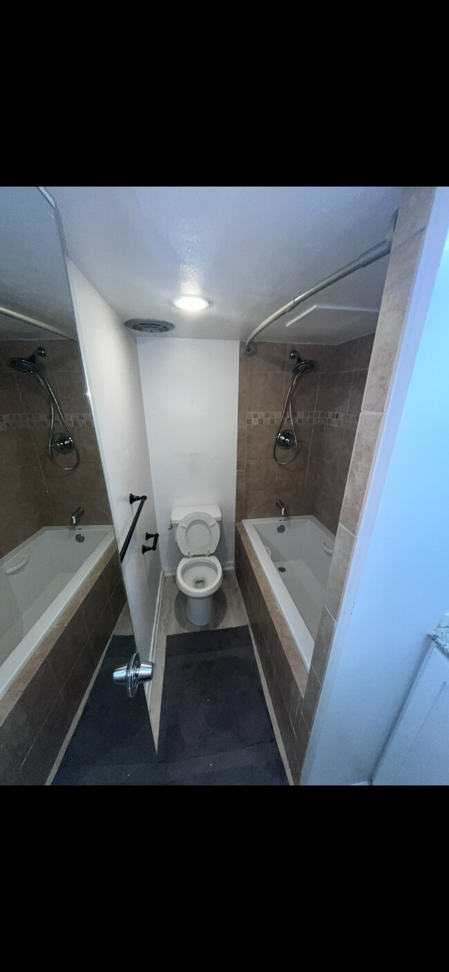 Building Photo - 1111 Ash St