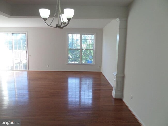 Building Photo - 45788 Smoketree Terrace