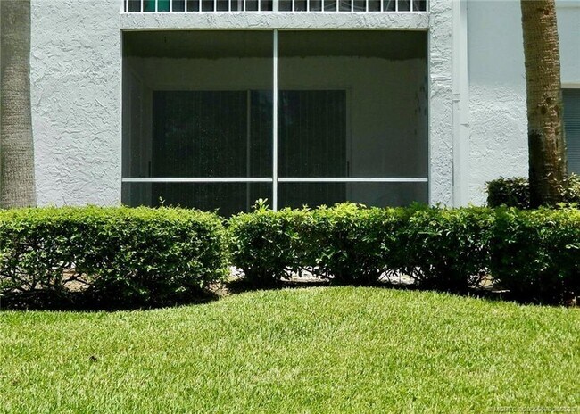Building Photo - 2506 SE Anchorage Cove