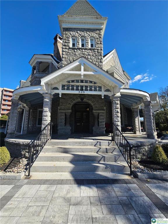 Primary Photo - 525 2nd St