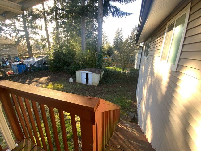 Building Photo - Spacious 4-bedroom Home in Lakewood!